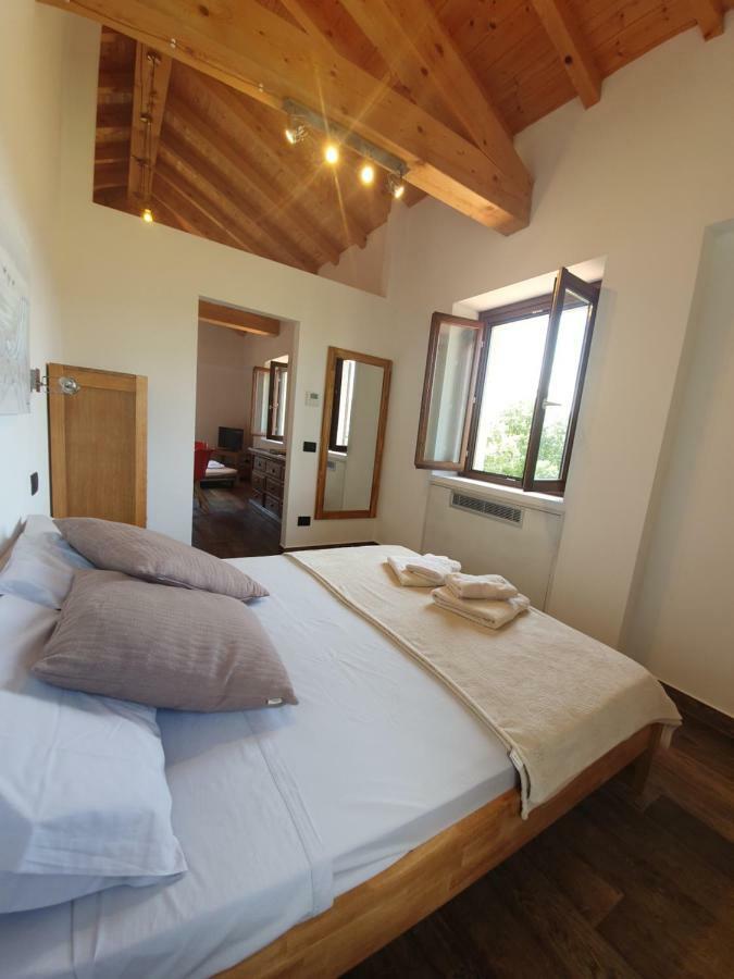 Agriturismo Podere Nigriano Salò Eksteriør billede